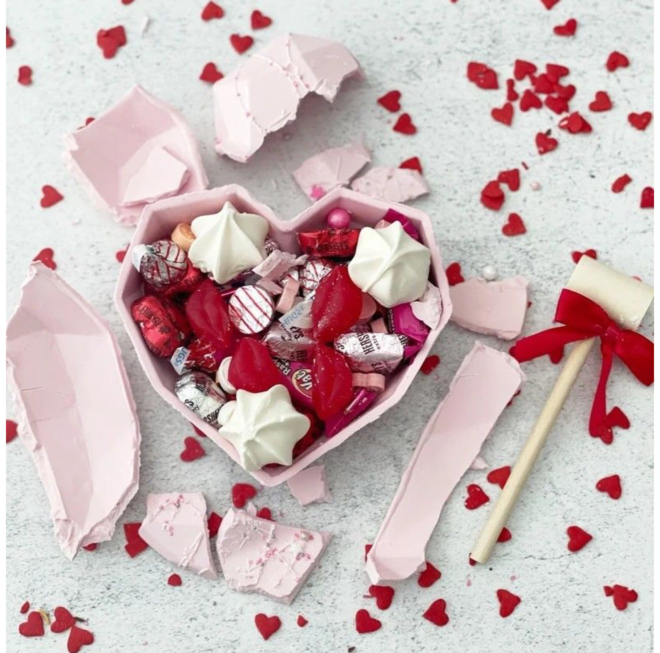 Breakable chocolate heart